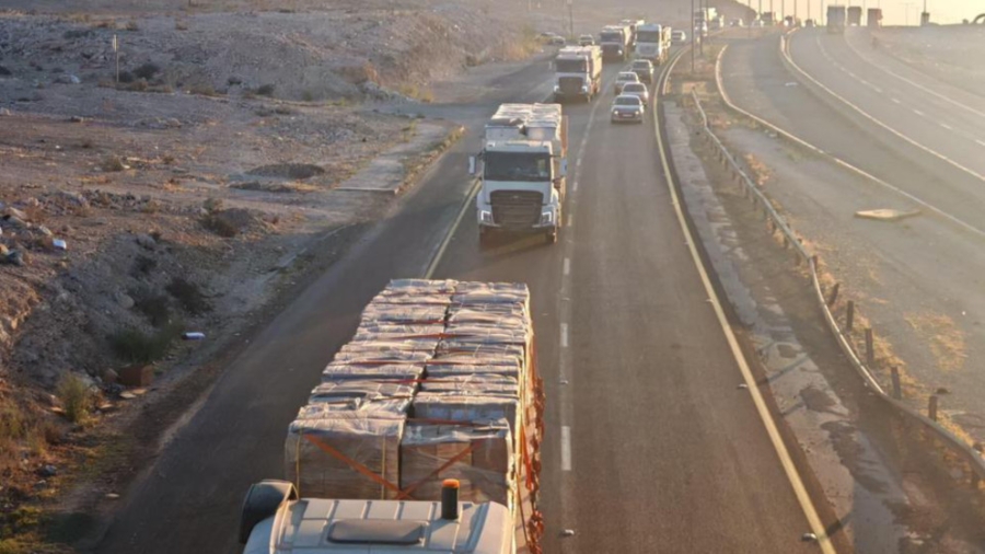 الأردن يسير قافلة مساعدات جديدة تضم 65 شاحنة وتحمل أطرافا صناعية إلى غزة