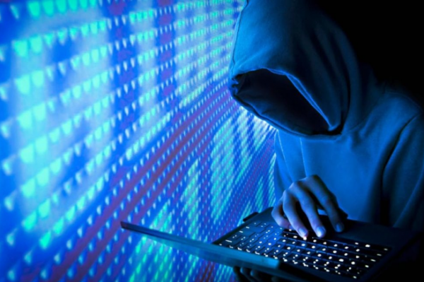 الأمن يحذر من حسابات وهمية تنتحل صفة شخصيات عامة