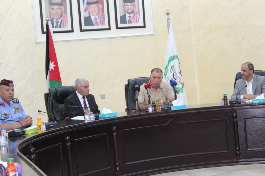 وزير الداخلية يؤكد من معان على أهمية سيادة القانون والعمل المؤسسي في تطوير الأداء العام وتقديم الخدمات