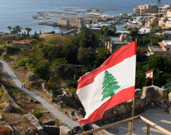 مصادر: واشنطن تضغط على لبنان لإصدار قرار رسمي ينزع سلاح حزبالله