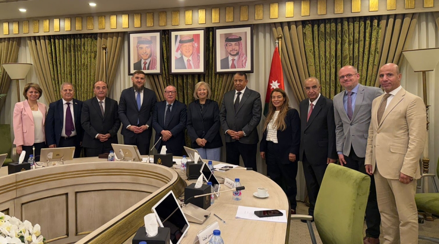 لجنة الصداقة الأردنية البولندية في الأعيان تلتقي السفير البولندي