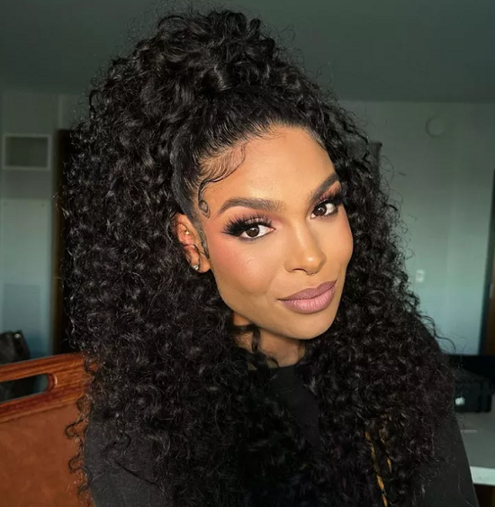 5 نجمات تتمتع بشعر كيرلي طبيعي.. استلهمي تسريحتك على طريقتهم