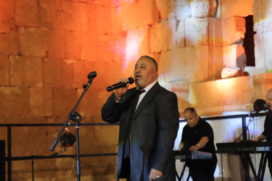 نجوم الطرب الأردني يضيئون مسرح أرتميس في جرش