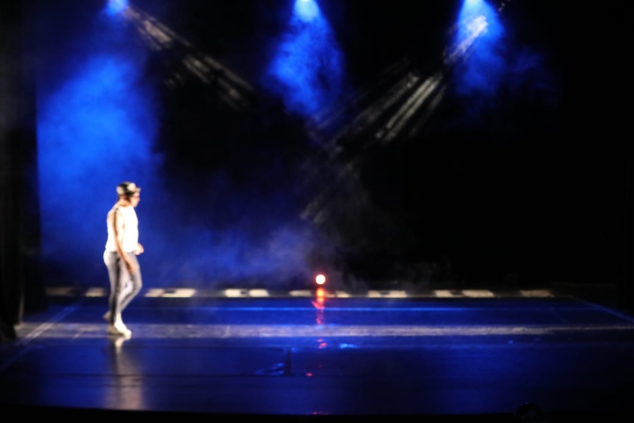 إلى أين؟.. عرض ليبي يُجسّد القلق الوجودي ضمن مهرجان المونودراما العربي