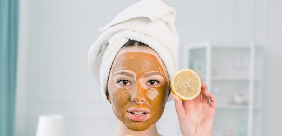 لإشراقة طبيعية: ماسك الليمون بمكونات من مطبخك