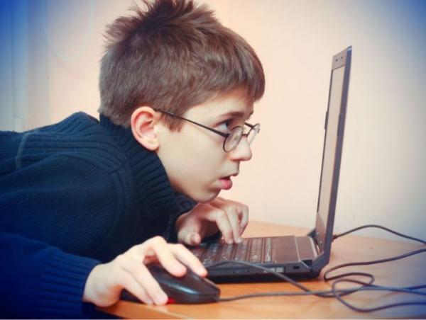 نصائح للأهل لمراقبة استخدام الأبناء لمواقع التواصل الاجتماعي