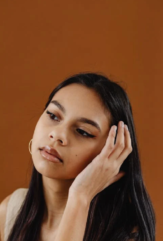 خطوات لتفتيح البشرة وتوحيد لونها