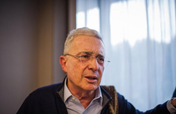 لأول مرة .. وضع رئيس كولومبي سابق تحت الإقامة الجبرية