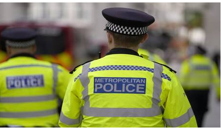 بريطانيا: توقيف شخص خامس في قضية اقتحام قاعدة جوية وإتلاف طائرتين احتجاجًا على حرب غزة