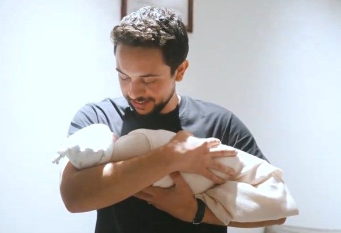 ولي العهد بعيد ميلاد الأميرة إيمان الأول: يا رب احفظها لي