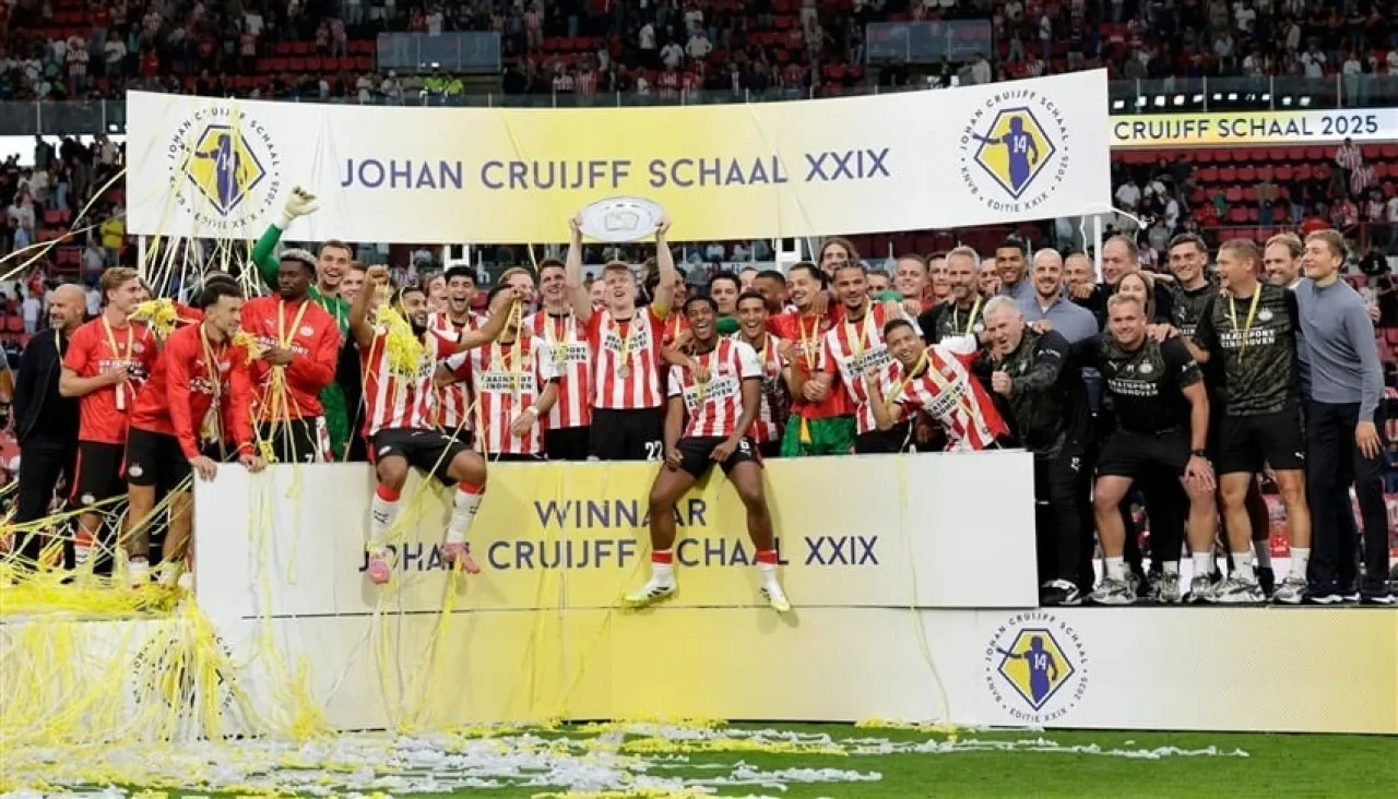 إيندهوفن يتوج بكأس السوبر الهولندي