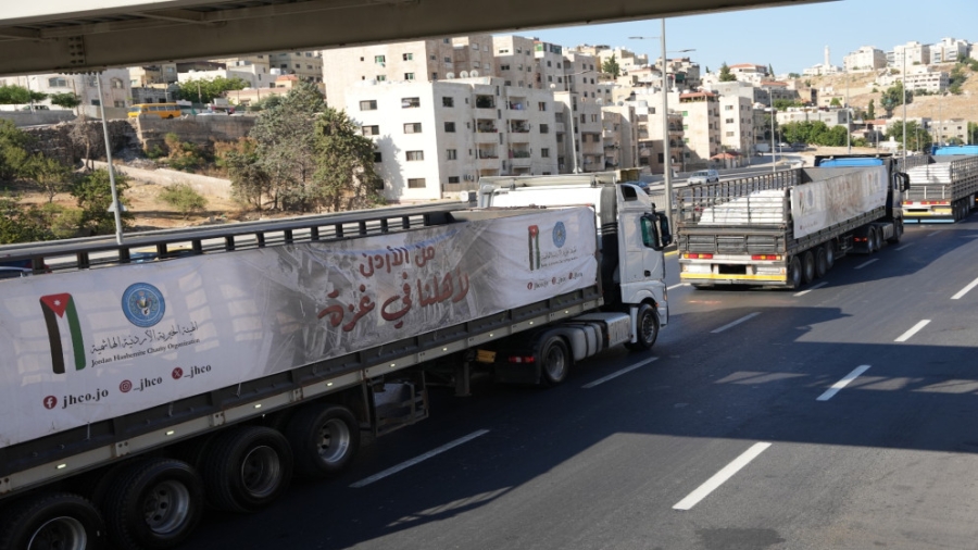 الشبلي: دخول 294 شاحنة مساعدات إلى غزة خلال أسبوعين.. والاحتلال يمتهن صناعة العراقيل