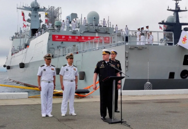 مناورات عسكرية صينية روسية في بحر اليابان قبل زيارة بوتين