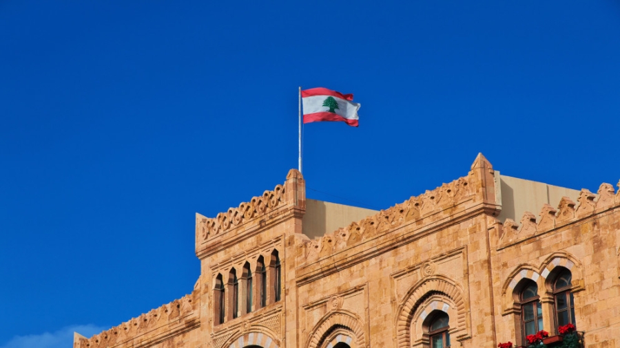 الحكومة اللبنانية تبدأ بحث حصر السلاح بيد الدولة