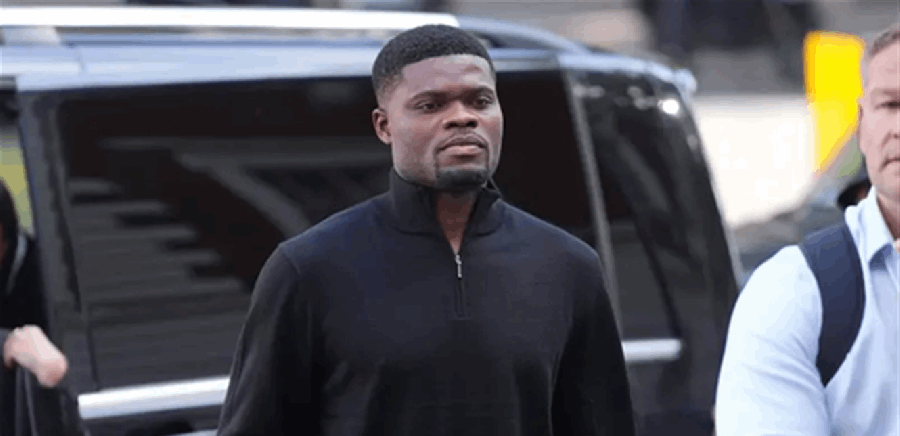 لاعب أرسنال السابق يواجه قضايا الاغتصاب والاعتداء الجنسي أمام المحكمة