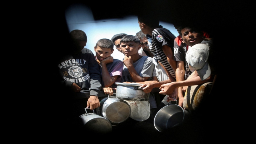 الأونروا : أسوأ سيناريوهات المجاعة يتحقق حاليا في قطاع غزة