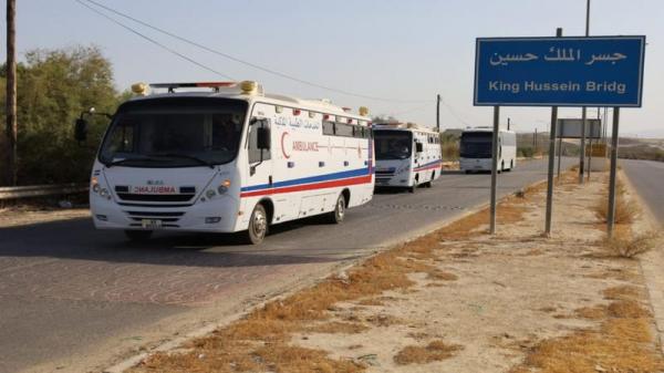 إجلاء 15 طفلًا غزيًا و 43 مرافقًا إلى الأردن لاستكمال علاجهم