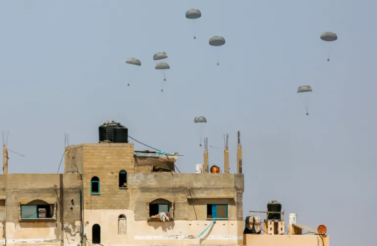 الداخلية بغزة: الإسقاط الجوي للمساعدات يتسبب بسقوط ضحايا