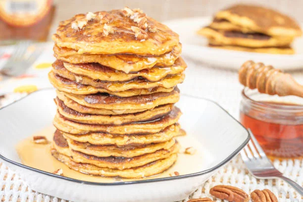 طريقة عمل فطائر البطاطا بالقرفة والعسل.. مناسبة للفطار أو وجبة خفيفة