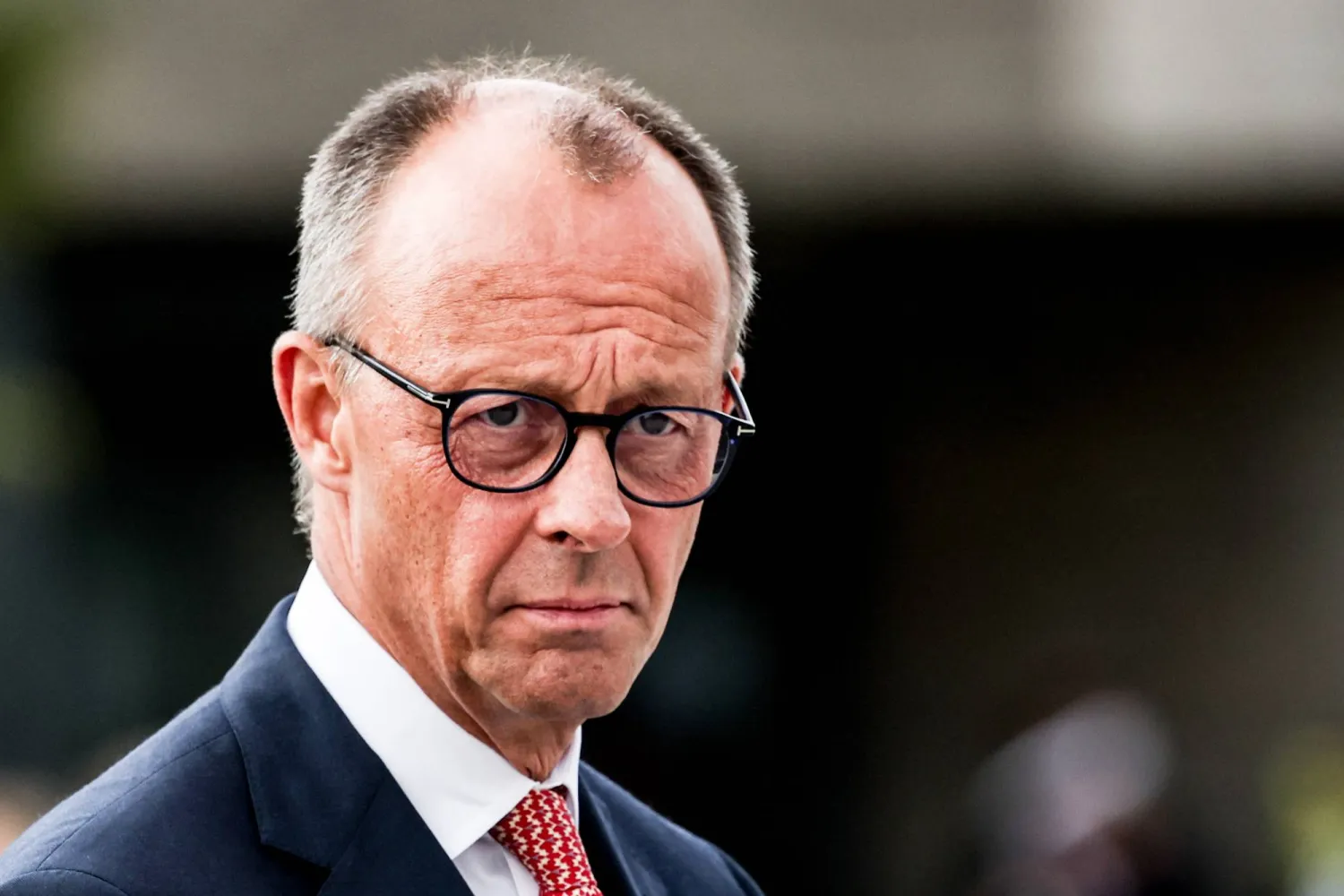 ألمانيا تعلق صادراتها العسكرية إلى إسرائيل