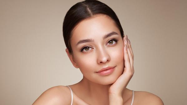 المورينجا: كنز الطبيعة لجمال ونضارة البشرة