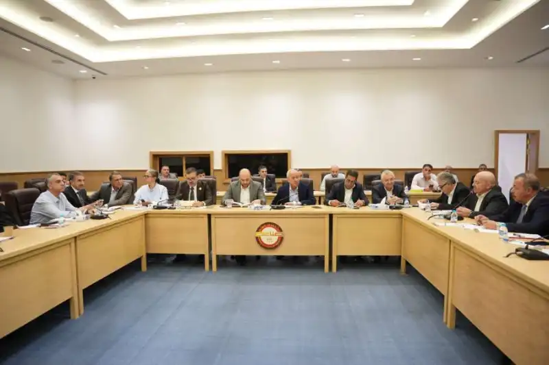 الهيئة العامة لـ صناعة عمان تقر التقريرين الاداري والمالي لعام 2024 (صور)