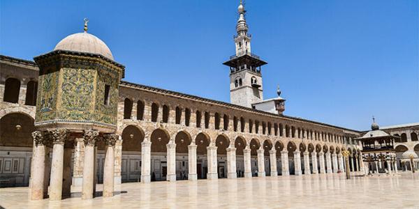 إدارة الجامع الأموي تعتذر وتوضح بشأن فيديو تجول سيارة داخل باحته