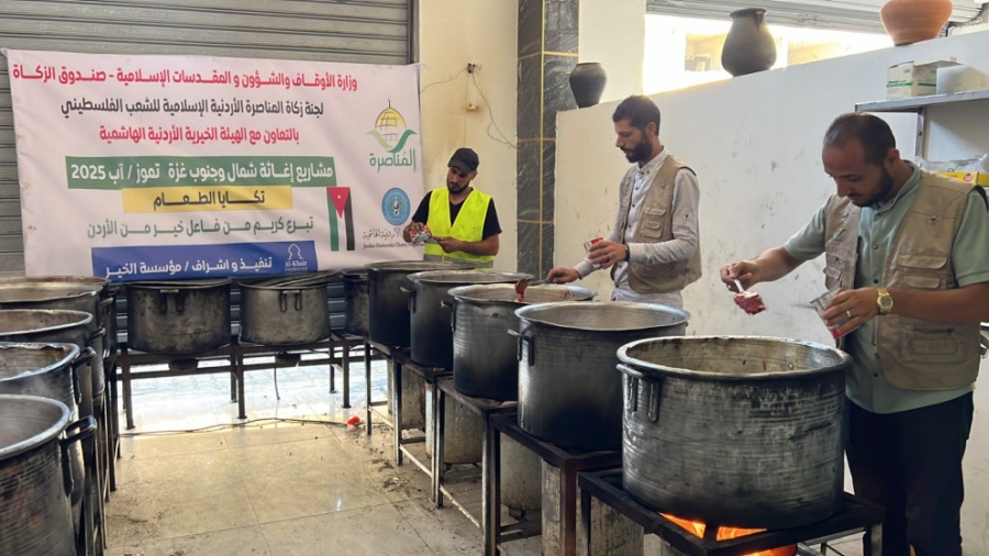 الخيرية الهاشمية تواصل توزيع الوجبات في غزة