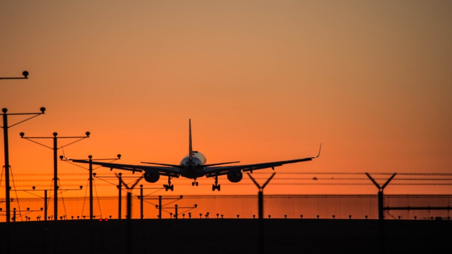 مستو: تحويل وجهة 6 طائرات إلى العقبة وماركا بسبب الأحوال الجوية