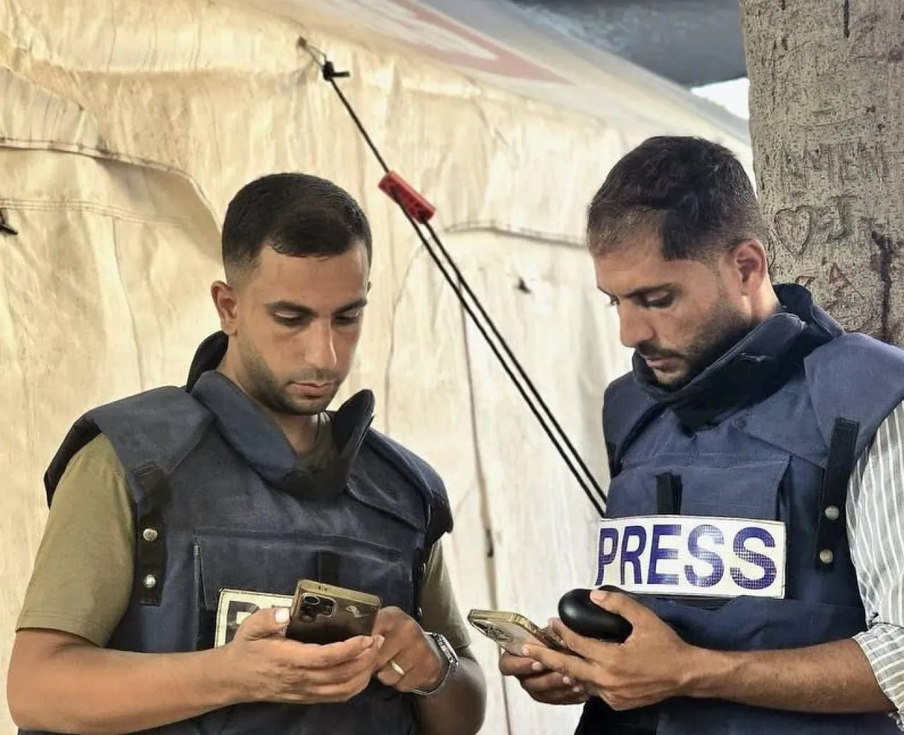 وائل الدحدوح ينعى الشريف وقريقع