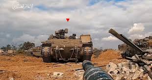 القسام تعلن استهداف دبابة ميركافا وجرافتين عسكريتين
