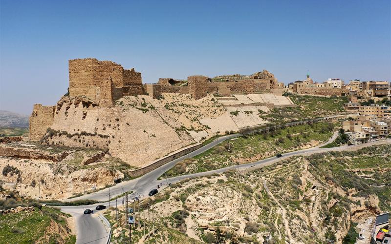 معنيون يطالبون بتكثيف حملات النظافة في المواقع السياحية وأماكن التنزه في الكرك