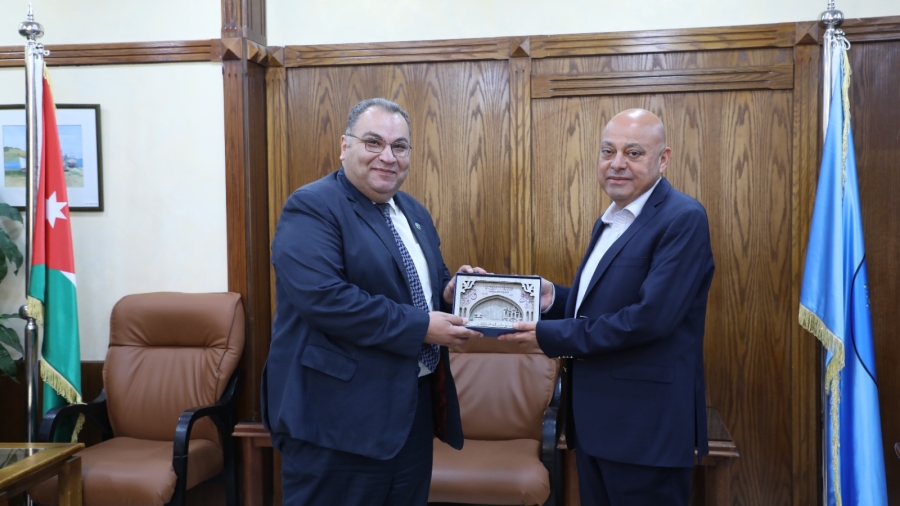 جامعة الزرقاء تستقبل وفدًا من المؤسسة العامة للضمان الاجتماعي