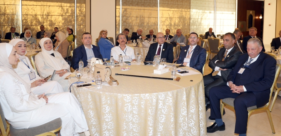 القيادات الإدارية تطلق مؤتمر الاتجاهات الحديثة في إدارة الموارد البشرية
