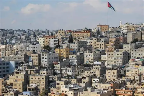 خطاب: انخفاض درجات الحرارة وأجواء صيفية معتدلة حتى الثلاثاء