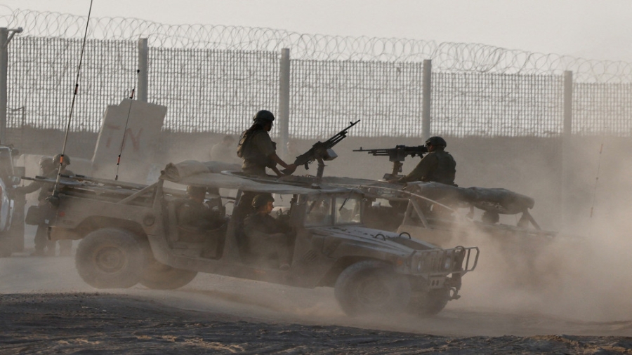 جيش الاحتلال الإسرائيلي يستعد لنقل الغزيين إلى جنوب القطاع اليوم