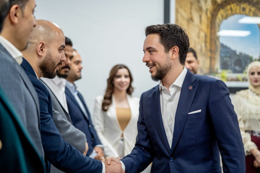 ولي العهد: إعادة خدمة العلم من الأمور الأساسية لترسيخ هويتنا وتدعيم ارتباط شبابنا بأرضه