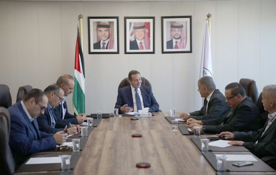 وزير الزراعة يؤكد التعامل الجاد مع تحديات القطاع الزراعي