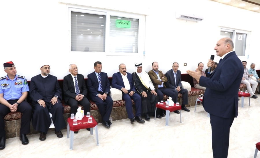 مندوبا عن الملك وولي العهد.. العيسوي يعزي عشائر العكور والشرع والمجالي والبلوي