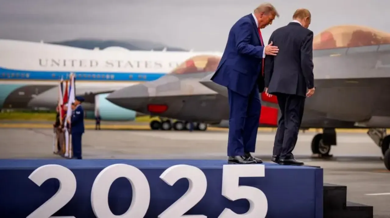 قمة ألاسكا في عيون الصحافة .. هزيمة للولايات المتحدة وانتصار لبوتين