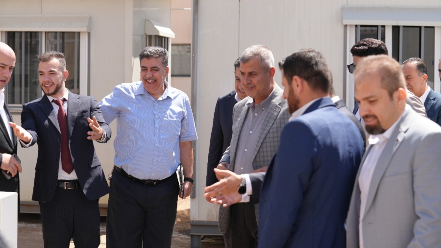 وزير الطاقة يفتتح أول محطة للتسخين الصناعي بالطاقة الشمسية في الأردن (صور)