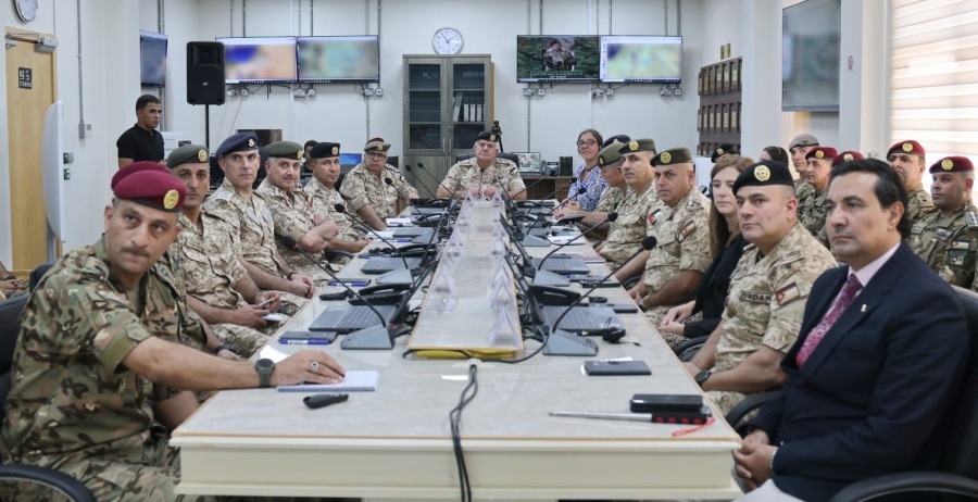 الحنيطي يفتتح غرفة عمليات في قيادة لواء سمو الشيخ محمد بن زايد