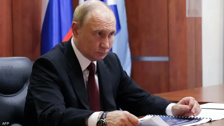 زيلينسكي يرفض اقتراح بوتين لعقد لقاء في موسكو