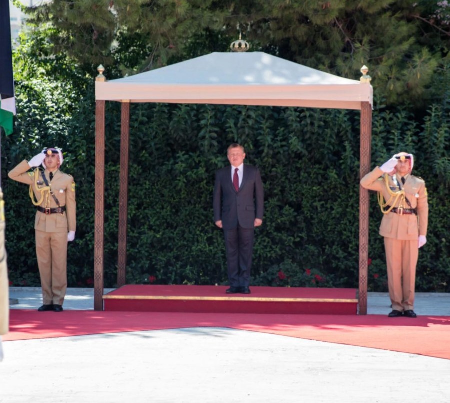 الملك يستقبل رئيس الوزراء اللبناني ويؤكد دعم الأردن الكامل للأشقاء اللبنانيين