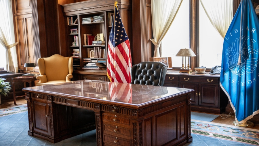 صحيفة: إقالة مسؤول في الخارجية الأميركية بعد جدل بشأن بيان عن تهجير الغزيين