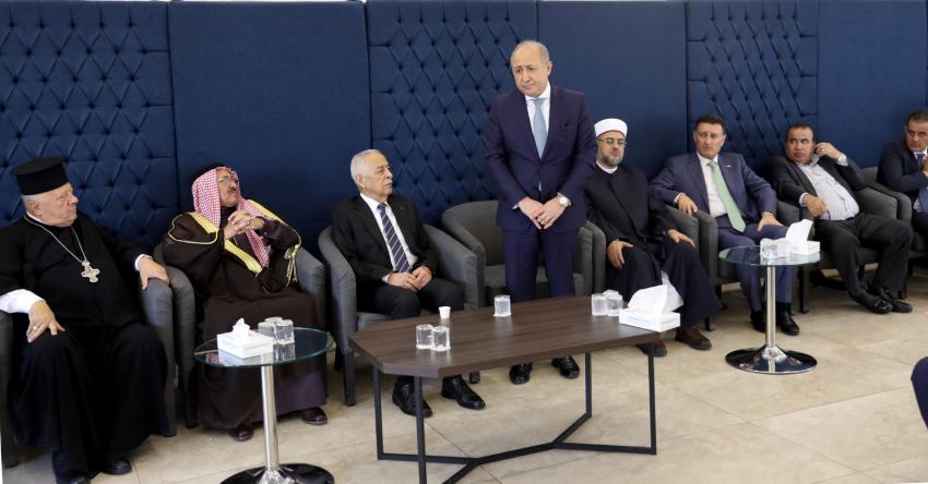 رئيس الديوان الملكي ينقل تعازي الملك وولي العهد الى آل نفاع وعشيرة الداؤد