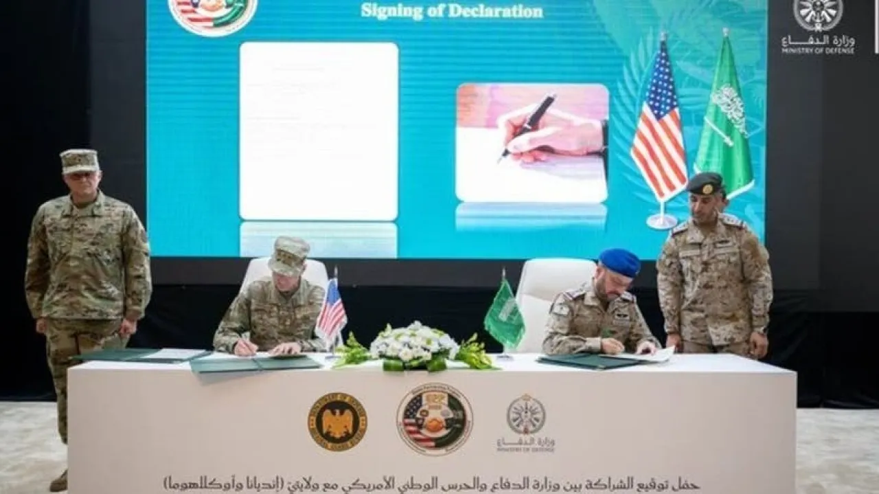 توقيع اتفاقية شراكة عسكرية بين السعودية وأميركا