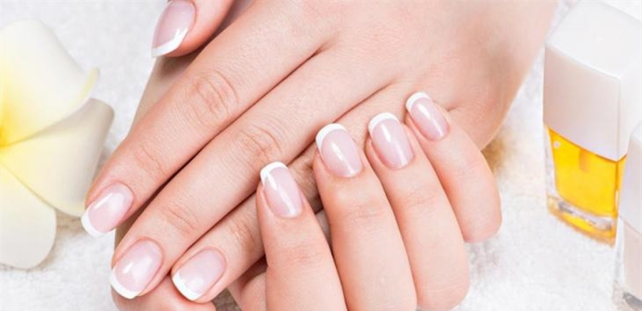 فوائد وأضرار طلاء الأظافر… كل ما تحتاجين معرفته
