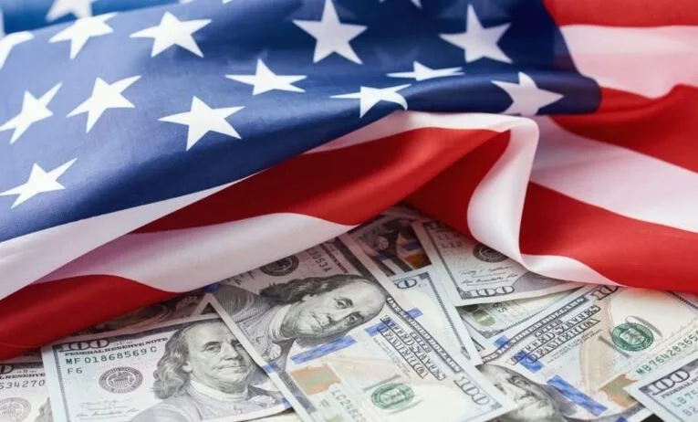 الأسهم الأميركية تقفز وعائدات سندات الخزانة تتراجع