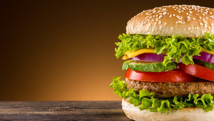 طريقة عمل برجر اللحم مثل المطاعم